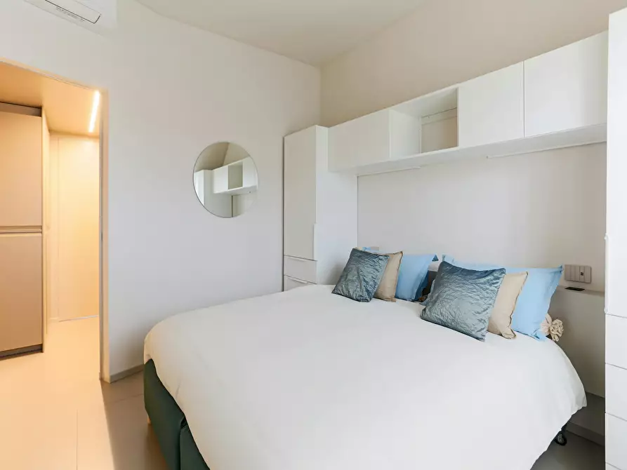 Immagine 10 di Appartamento in affitto  in Via Doberdò a Milano