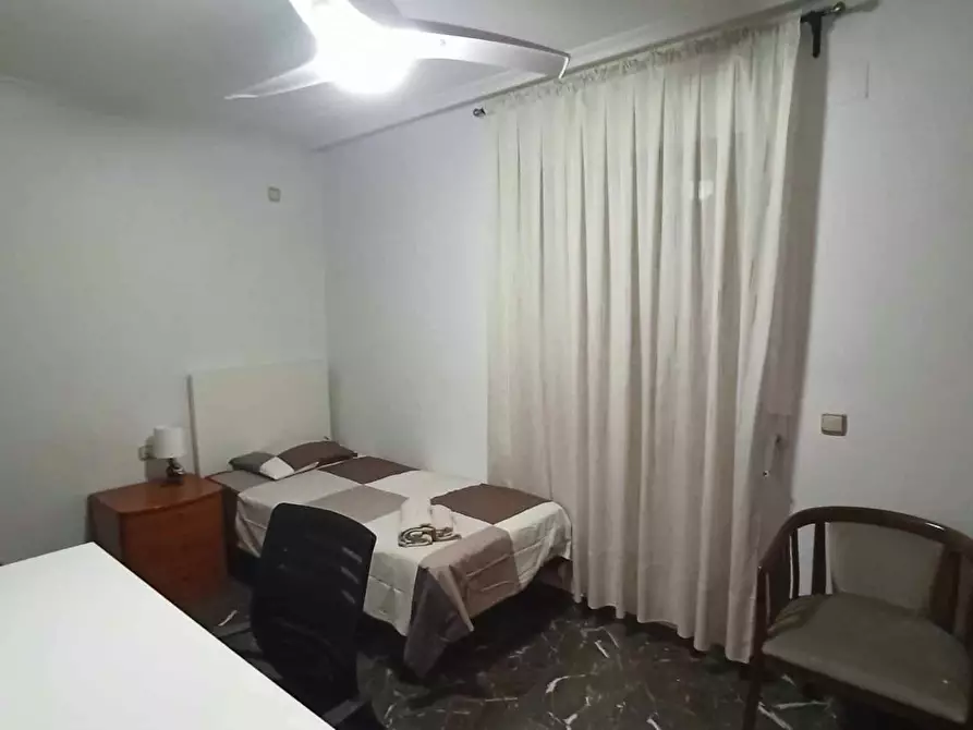 Immagine 2 di Camera in affitto  in Carrer de Fontanars a Aielo De Malferit