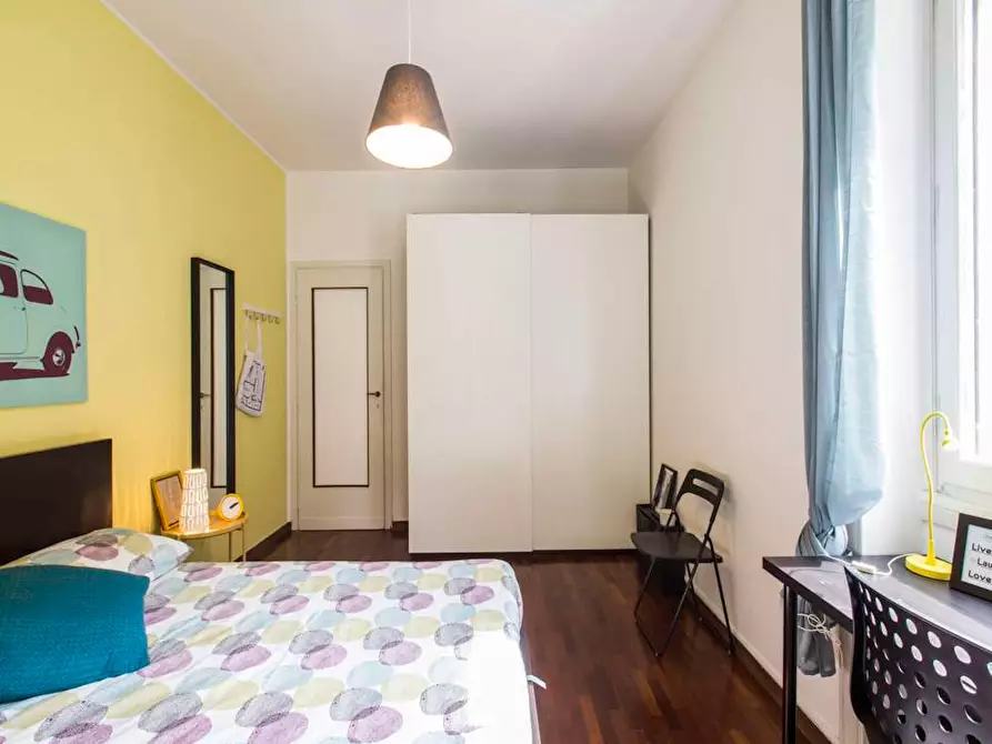 Immagine 5 di Camera in affitto  in Via Raffaello Bertieri a Milano