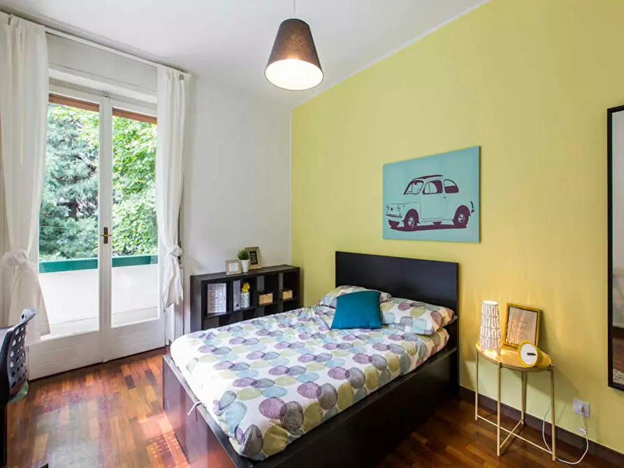 Immagine 2 di Camera in affitto  in Via Raffaello Bertieri a Milano