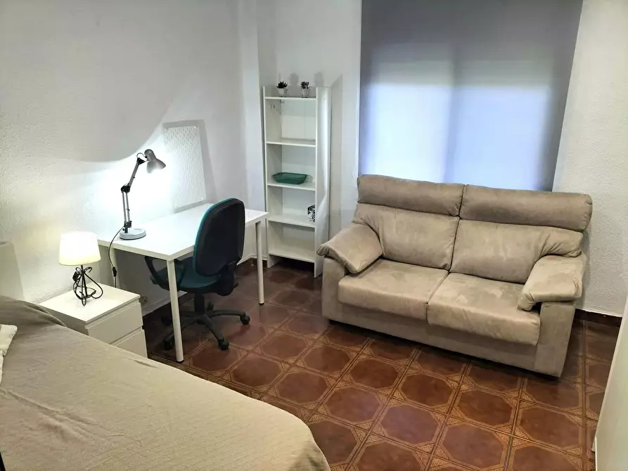 Immagine 6 di Camera in affitto  in Calle Santos Justo y Pastor a Valencia