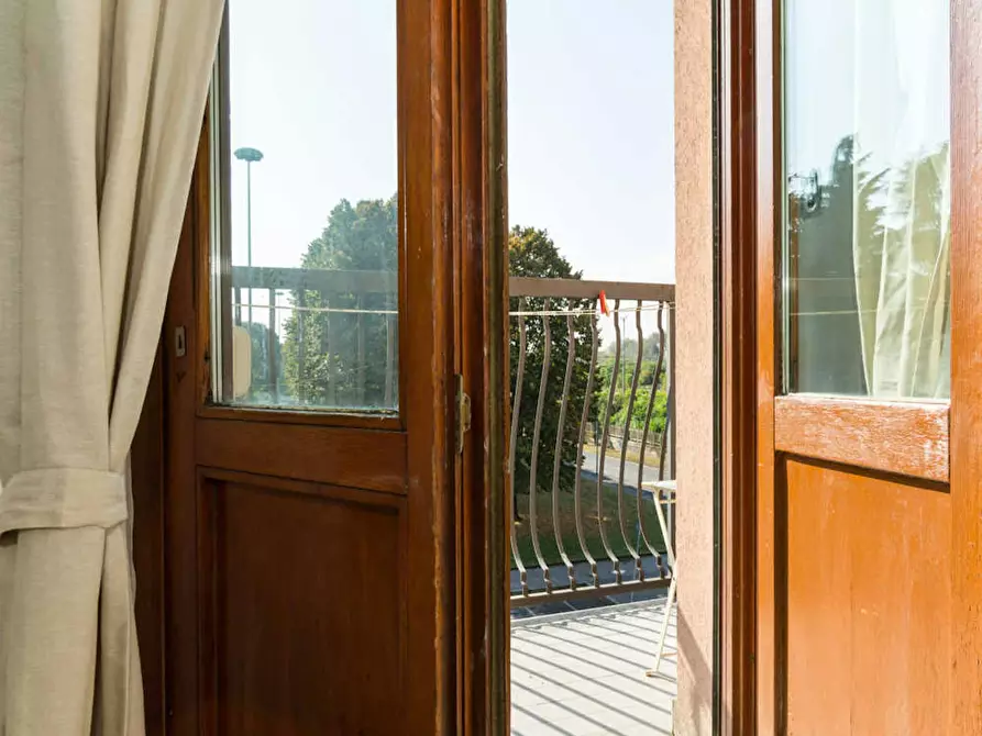 Immagine 10 di Camera in affitto  in Piazza Cartagine a Milano