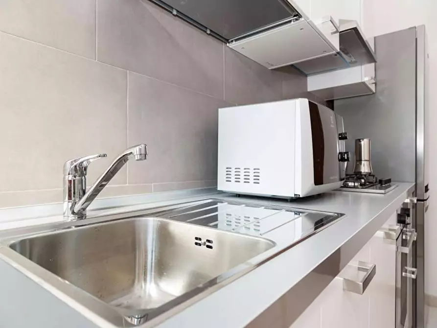 Immagine 8 di Camera in affitto  in Piazza Cartagine a Milano