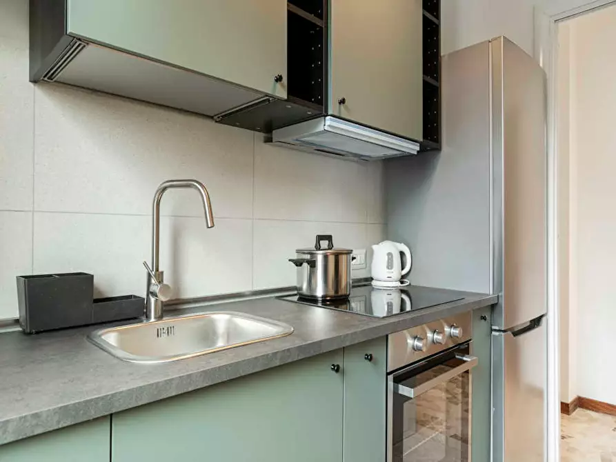 Immagine 9 di Camera in affitto  in Via Francesco Reina a Milano