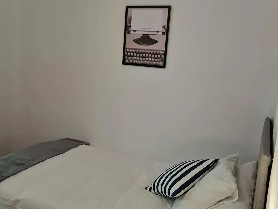 Immagine 8 di Camera in affitto  in Calle de Altamirano a Madrid