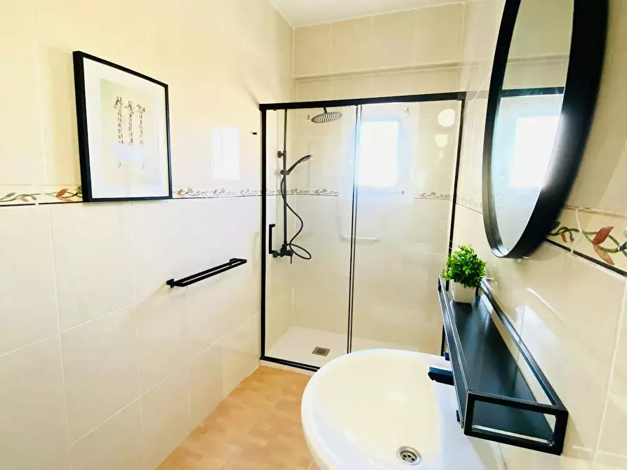 Immagine 10 di Camera in affitto  in Calle del Aire a Barriada Santiago