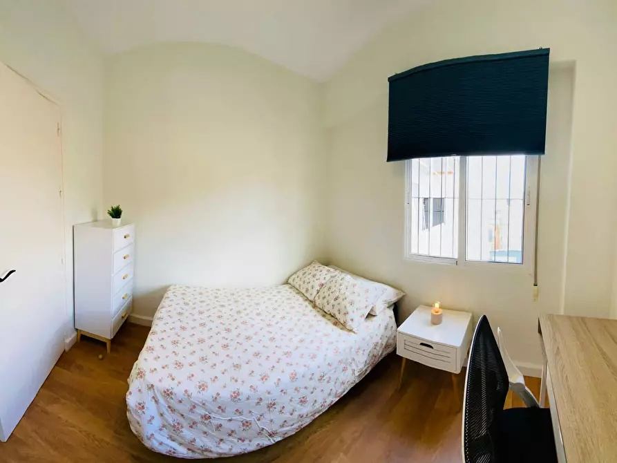 Immagine 7 di Camera in affitto  in Calle del Aire a Barriada Santiago