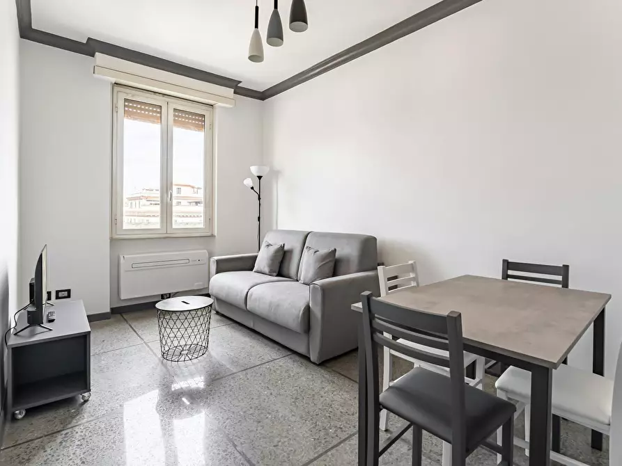 Immagine 8 di Appartamento in affitto  in Via Taranto a Roma