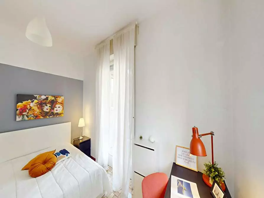 Immagine 5 di Camera in affitto  in Viale Legioni Romane a Milano