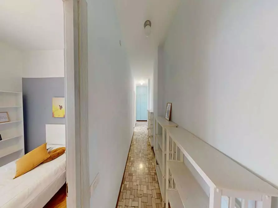 Immagine 9 di Camera in affitto  in Viale Legioni Romane a Milano