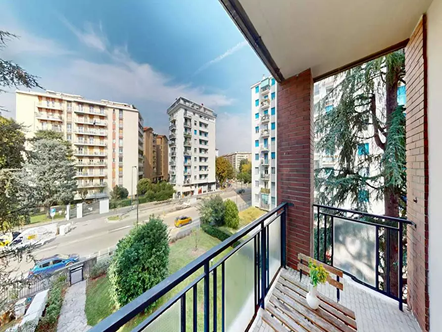 Immagine 8 di Camera in affitto  in Viale Legioni Romane a Milano