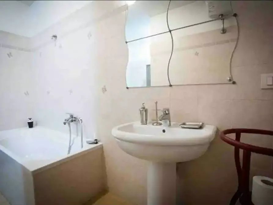 Immagine 2 di Appartamento in affitto  in Borgo San Frediano a Firenze