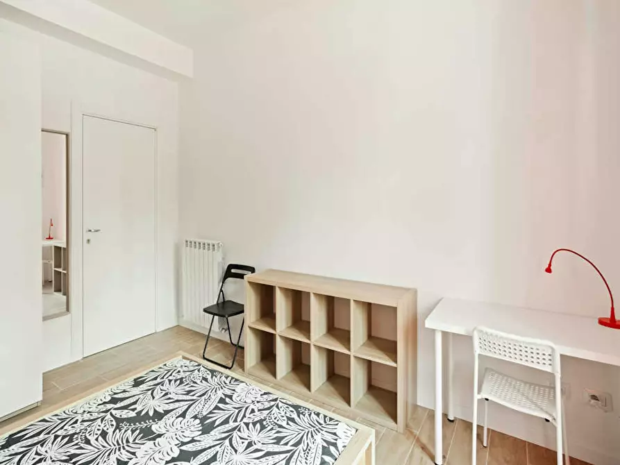 Immagine 4 di Camera in affitto  in Viale Legioni Romane a Milano