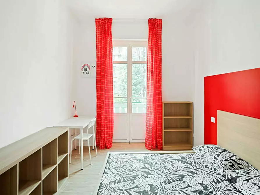 Immagine 3 di Camera in affitto  in Viale Legioni Romane a Milano