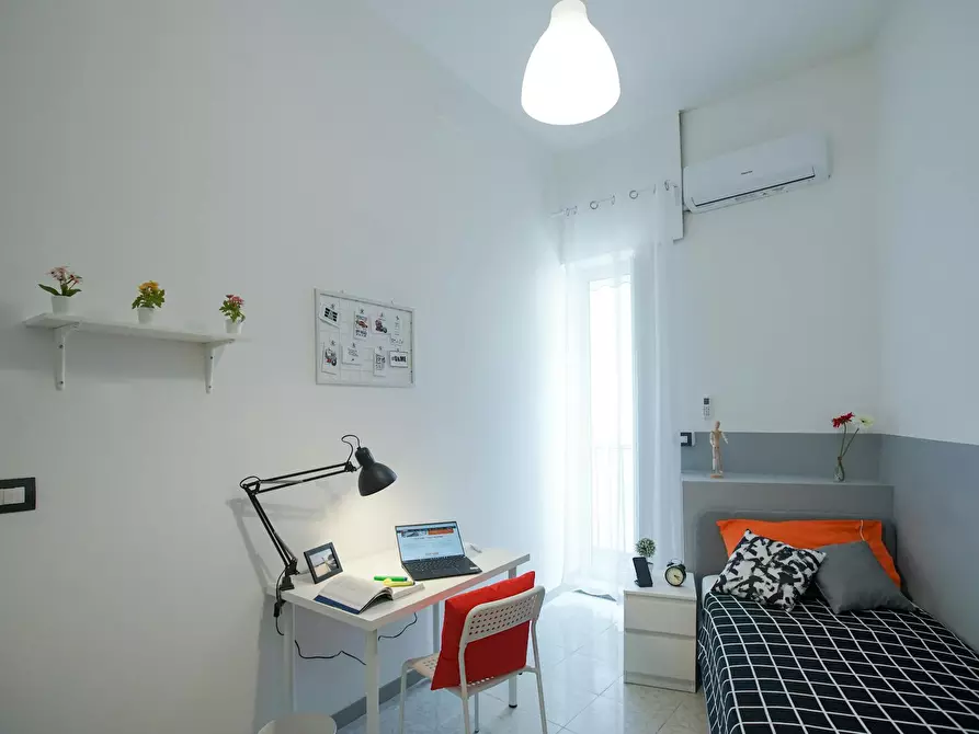 Immagine 6 di Camera in affitto  in Vico Noce a Napoli