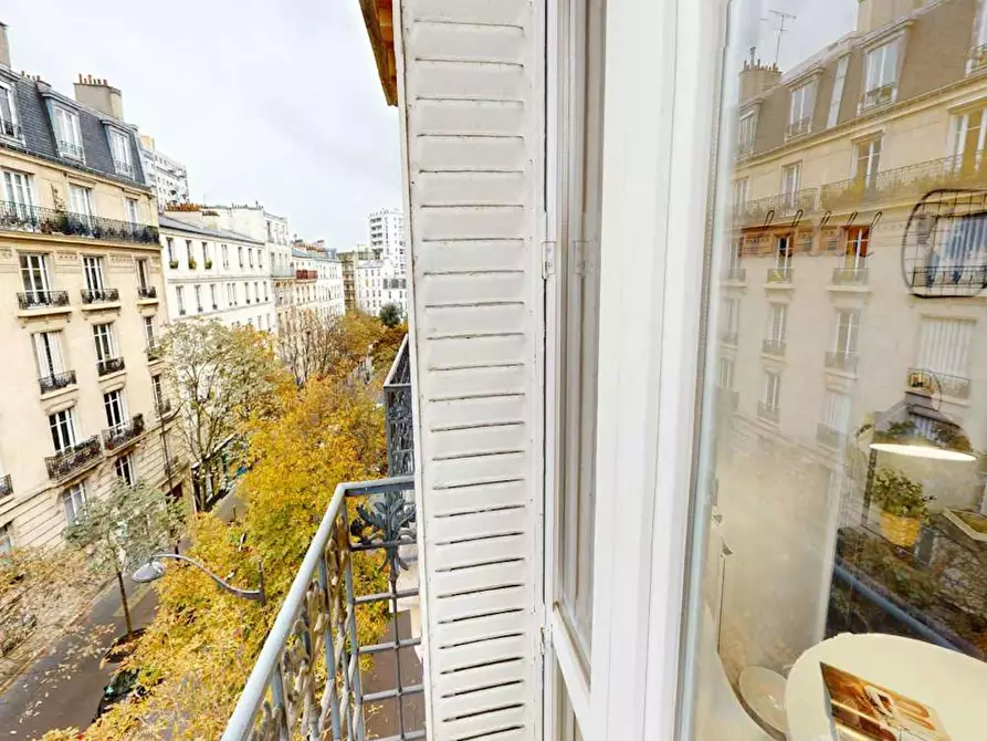 Immagine 8 di Camera in affitto  in Rue Chaligny a Paris