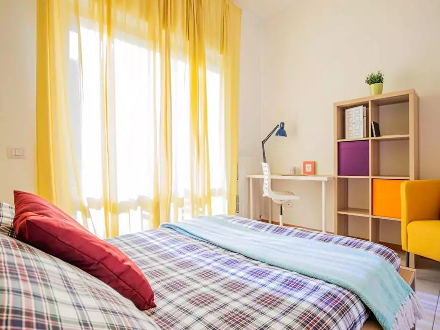 Immagine 2 di Camera in affitto  in Via Fiume delle Perle a Roma