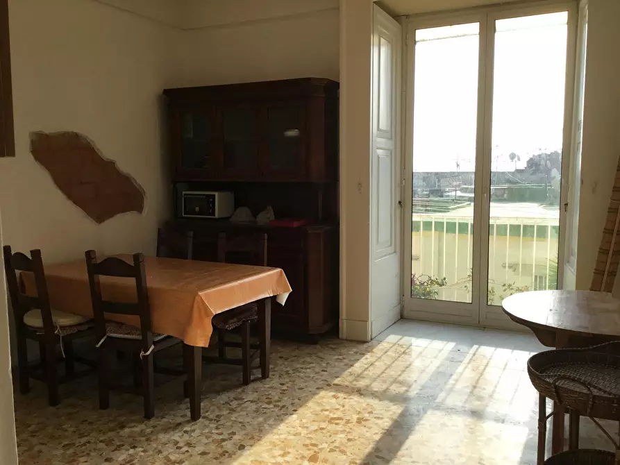 Immagine 7 di Camera in affitto  in Via Cedronio a Napoli
