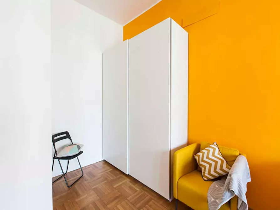 Immagine 8 di Camera in affitto  in Viale Emilio Caldara a Milano