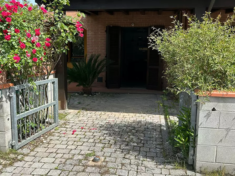 Immagine 2 di Casa indipendente in affitto  in Via dei Pratacci a Pontedera