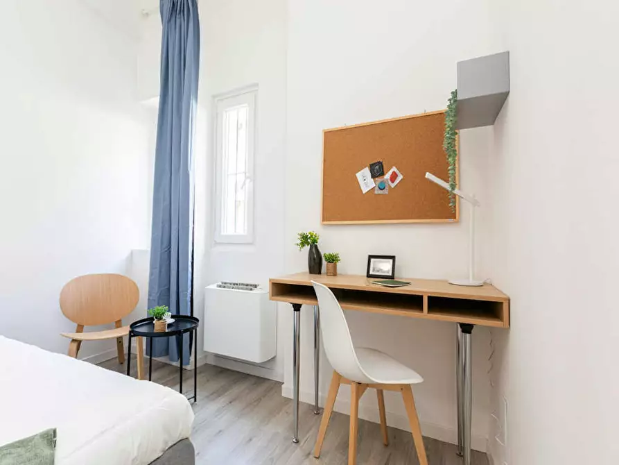 Immagine 6 di Camera in affitto  in Viale Col di Lana a Milano