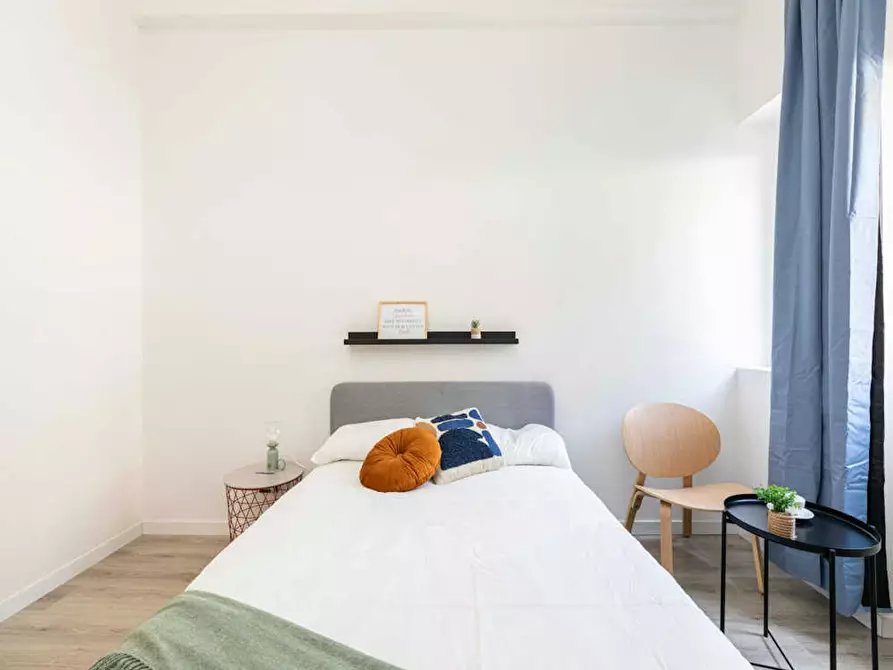 Immagine 1 di Camera in affitto  in Viale Col di Lana a Milano