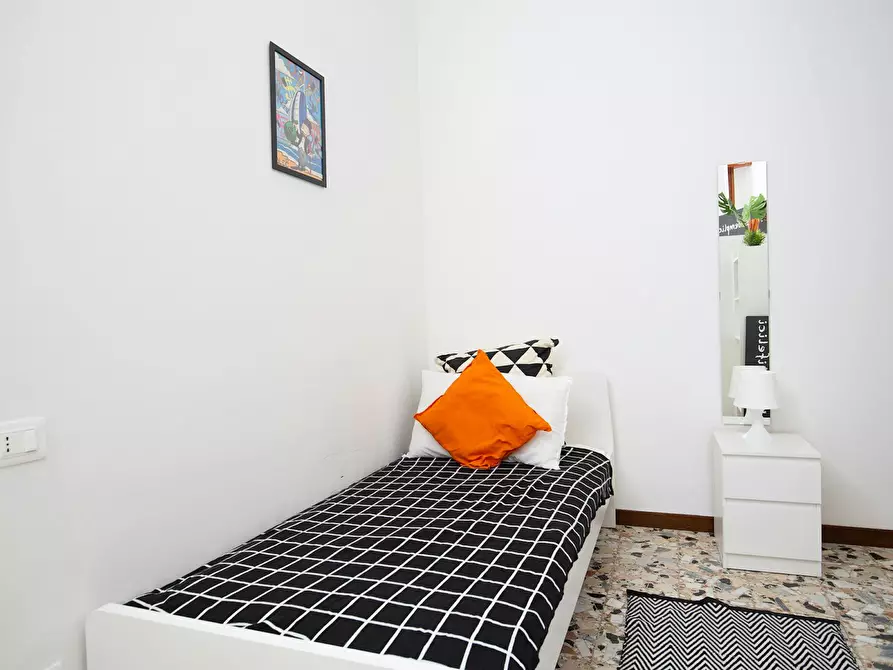 Immagine 4 di Camera in affitto  in Via Giuseppe Garibaldi a Rimini