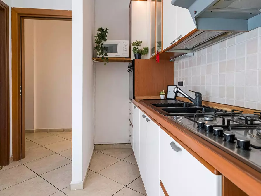 Immagine 10 di Camera in affitto  in Viale Enrico Forlanini a Milano