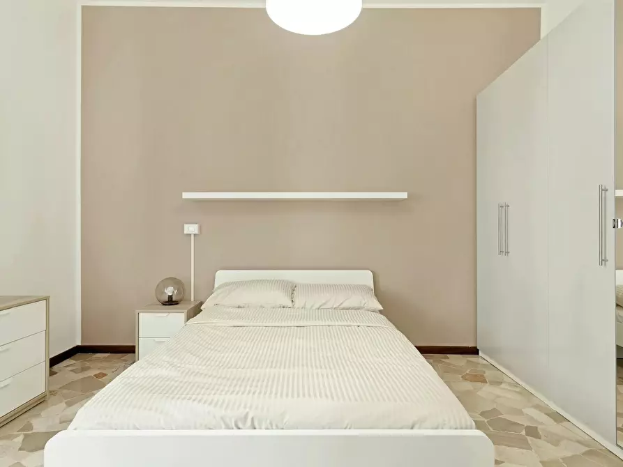Immagine 4 di Camera in affitto  in Corso di Porta Romana a Milano