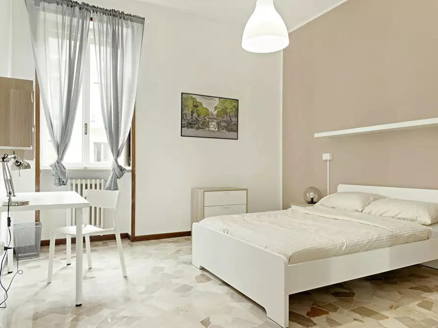 Immagine 3 di Camera in affitto  in Corso di Porta Romana a Milano