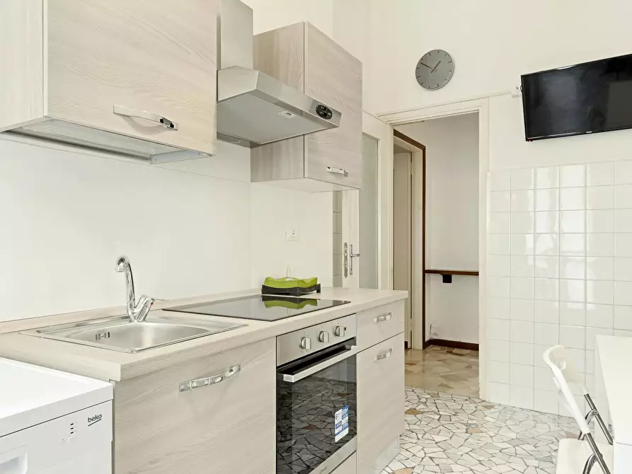 Immagine 9 di Camera in affitto  in Corso di Porta Romana a Milano