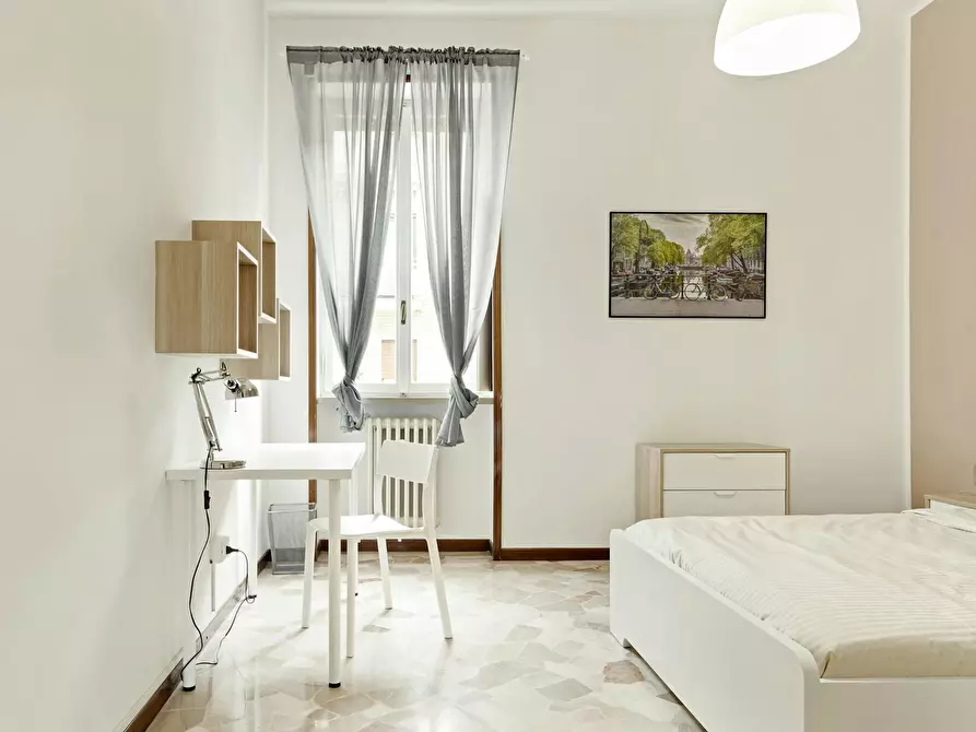 Immagine 2 di Camera in affitto  in Corso di Porta Romana a Milano