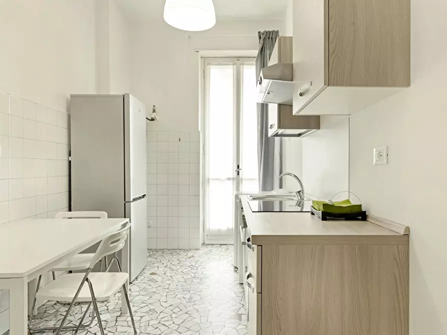 Immagine 10 di Camera in affitto  in Corso di Porta Romana a Milano