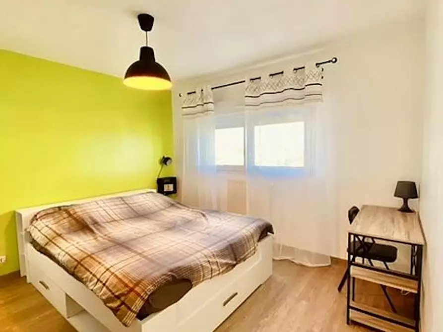 Immagine 1 di Camera in affitto  in Rue Louis Boutin a Saint-Herblain