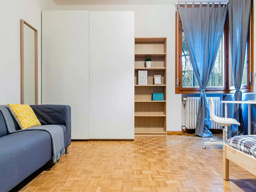 Immagine 5 di Camera in affitto  in Via Ludovico Beethoven a Padova