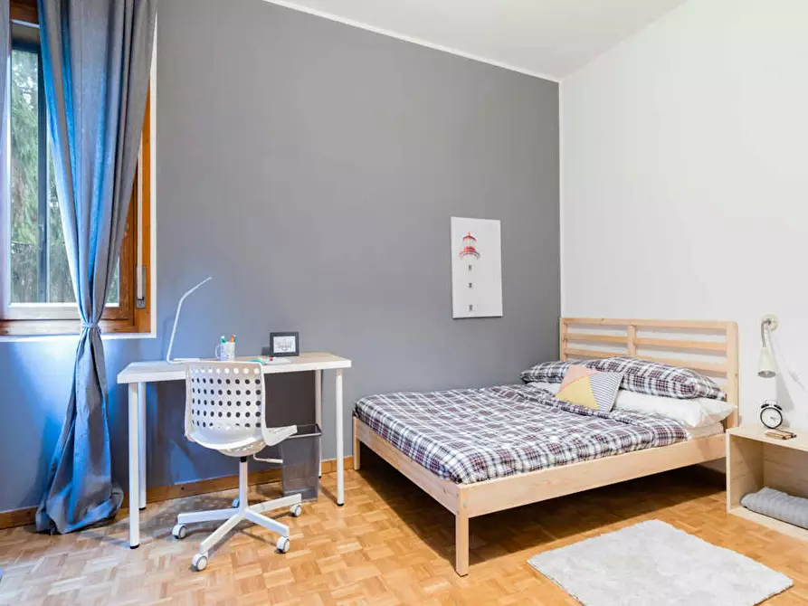 Immagine 1 di Camera in affitto  in Via Ludovico Beethoven a Padova