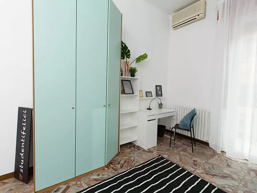 Immagine 3 di Camera in affitto  in Via Giuseppe Garibaldi a Rimini