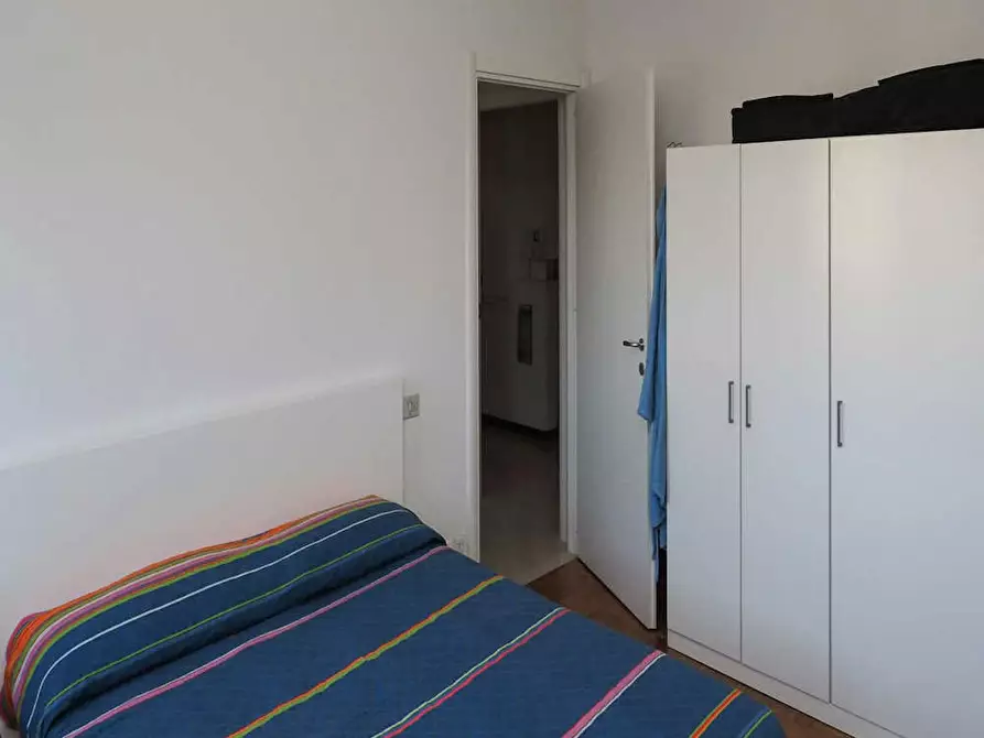 Immagine 3 di Camera in affitto  in Via Vincenzo Giordano Orsini a Milano