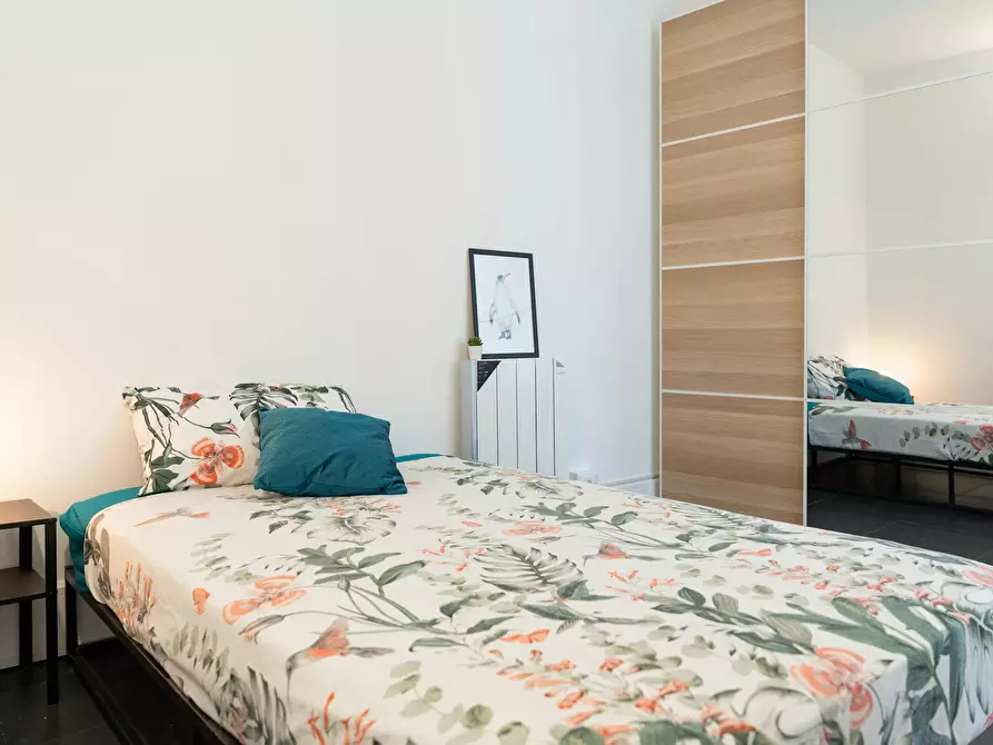 Immagine 1 di Camera in affitto  in Corso Venezia a Milano