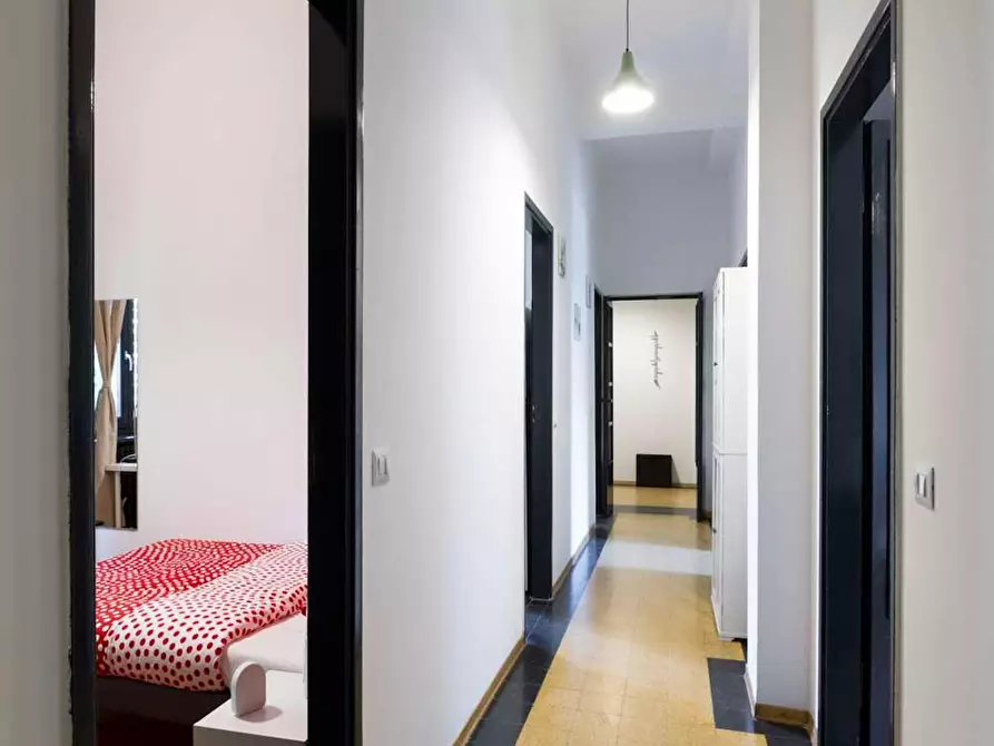 Immagine 8 di Camera in affitto  in Via Temistocle Calzecchi a Milano