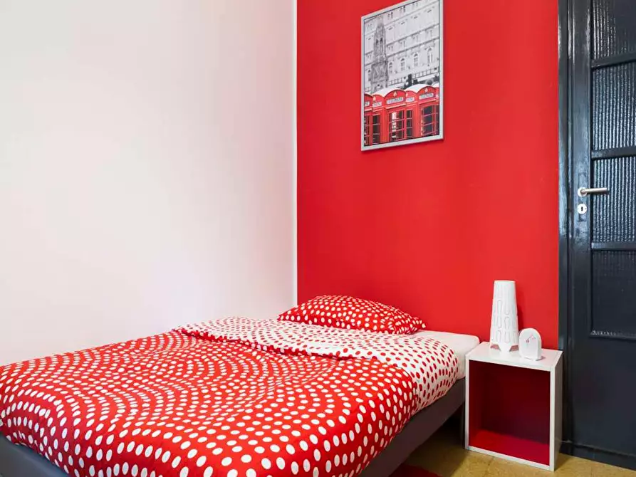 Immagine 5 di Camera in affitto  in Via Temistocle Calzecchi a Milano