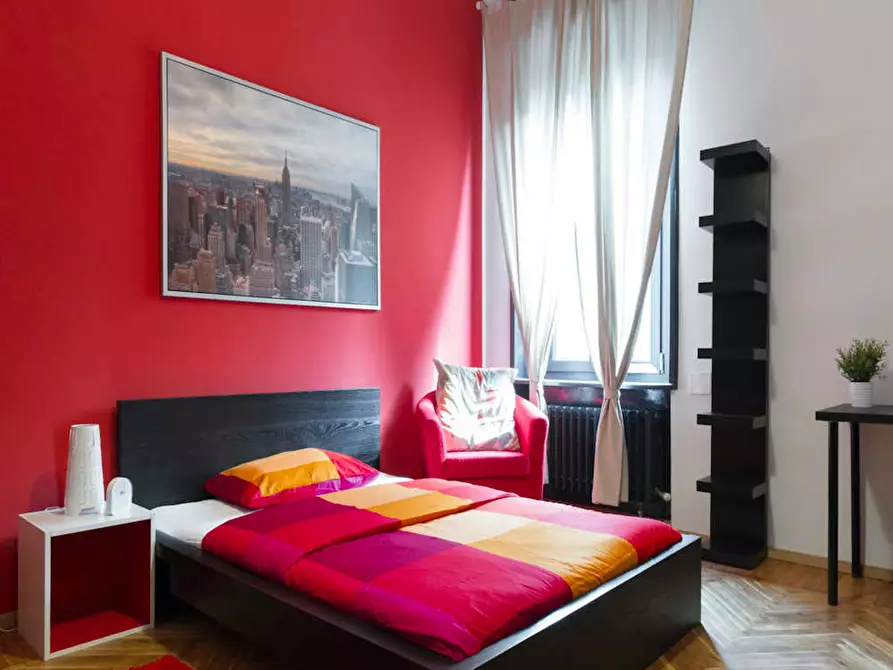 Immagine 5 di Camera in affitto  in Via Temistocle Calzecchi a Milano