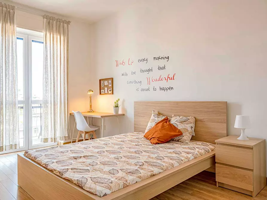 Immagine 1 di Camera in affitto  in Via Arcivescovo Romilli a Milano