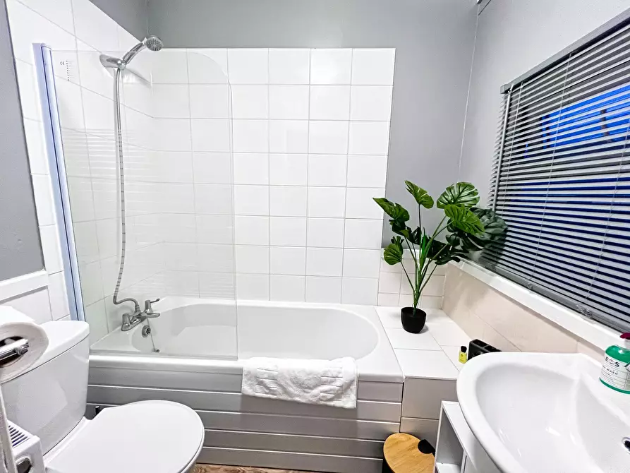 Immagine 5 di Casa indipendente in affitto  in Hunton Hill a 