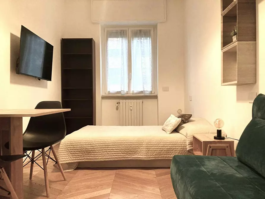 Immagine 2 di Appartamento in affitto  in Via Emilio De Marchi a Milano