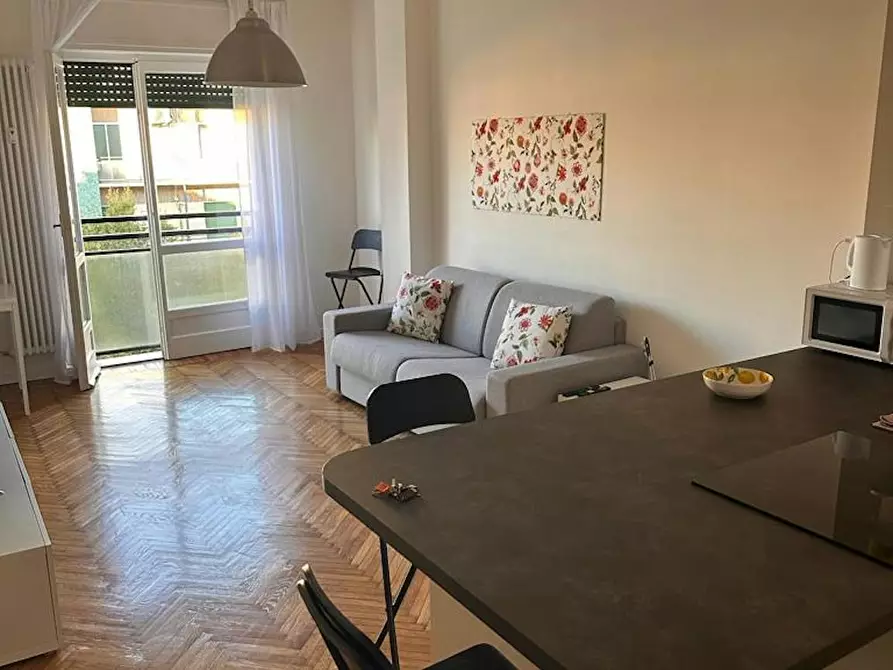 Immagine 2 di Appartamento in affitto  in Via Lomellina a Milano