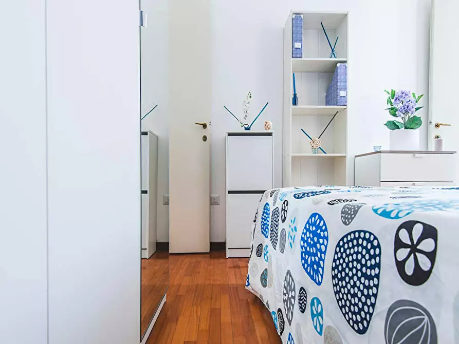 Immagine 4 di Camera in affitto  in Via Egadi a Milano