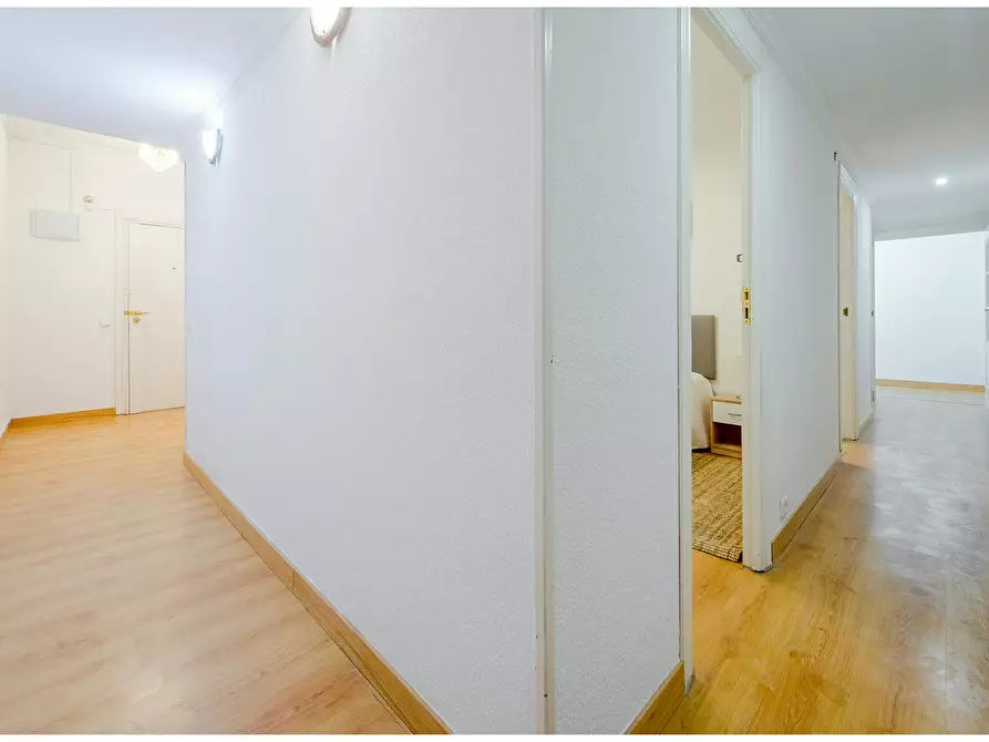 Immagine 5 di Camera in affitto  in Calle de Pilar de Zaragoza a Madrid