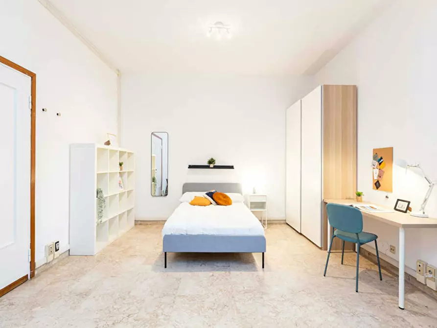 Immagine 3 di Camera in affitto  in Via Francesco Primaticcio a Milano