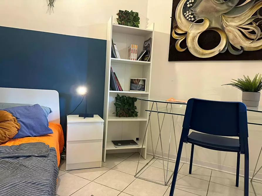 Immagine 3 di Camera in affitto  in Via Alfredo Barbacci a Bologna